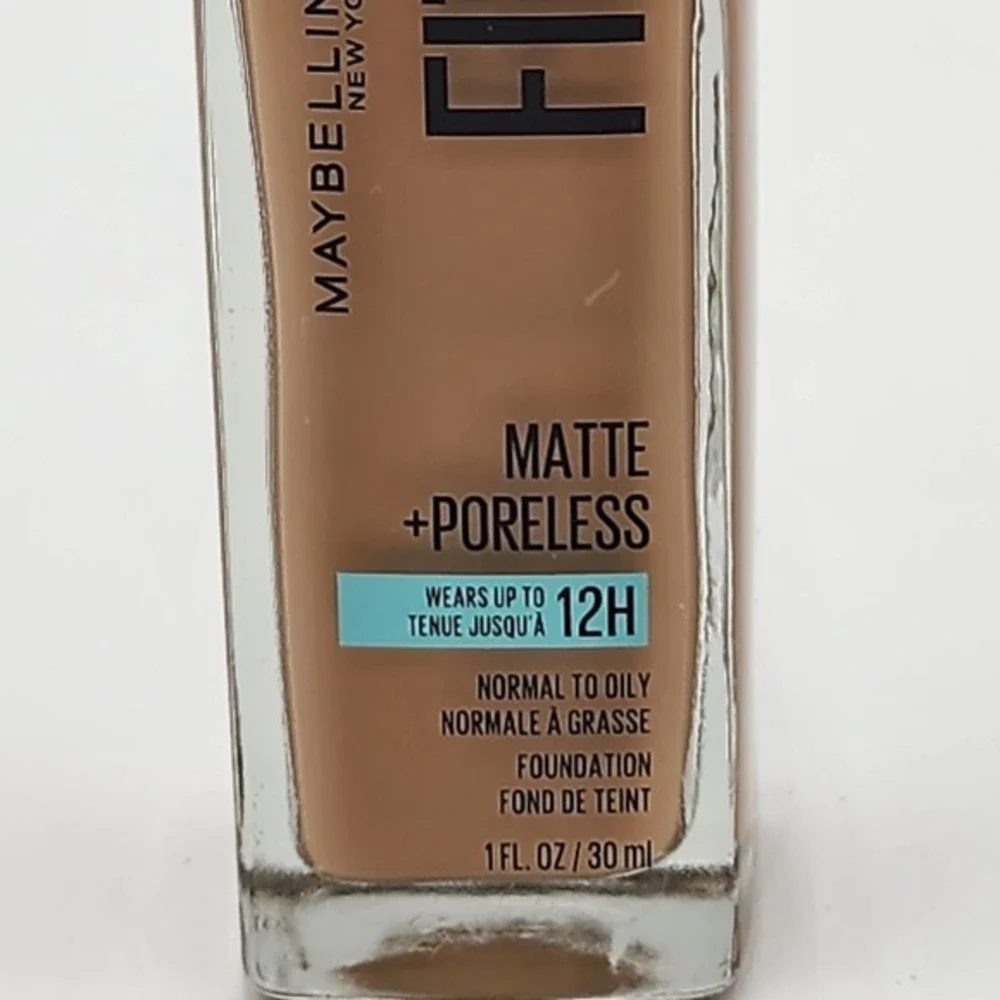 Maybelline Fit Me Matte & Poreless Foundation 125 Nude Beige 12 Hour New Sealed